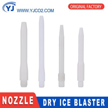 Nosel pembersih es kering